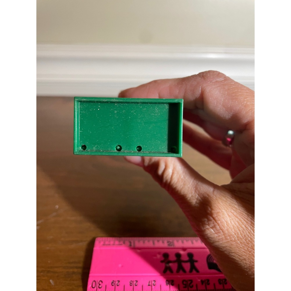 Roblux Green Miniature Toy School Locker - Picture 4 of 6